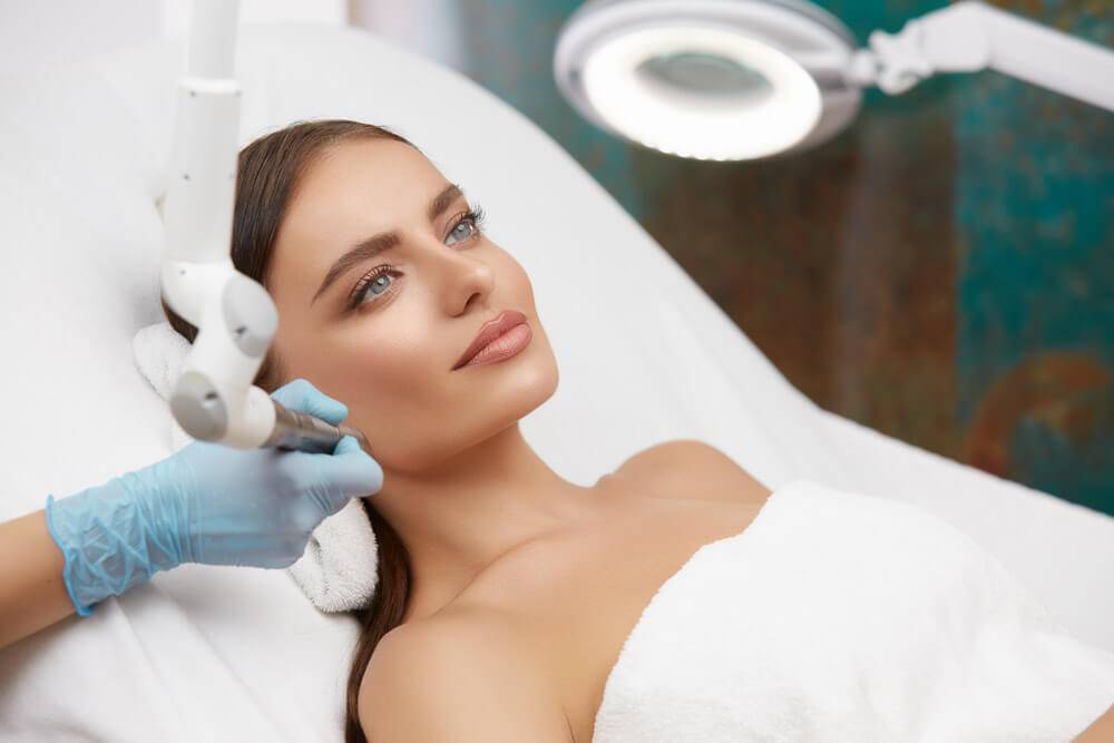 GLOW Aesthetic Beauty Treatments in Derry Semi Permanent Make-up Derry Beauty & Massage Derry